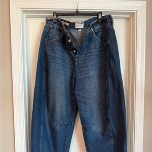 Universal Thread Dark Blue Barrel Jeans